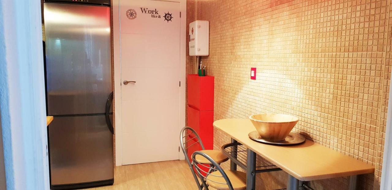 شقة Apartamento Duplex Frente Al Mar Paseo Maritimo توريمولينوس المظهر الخارجي الصورة