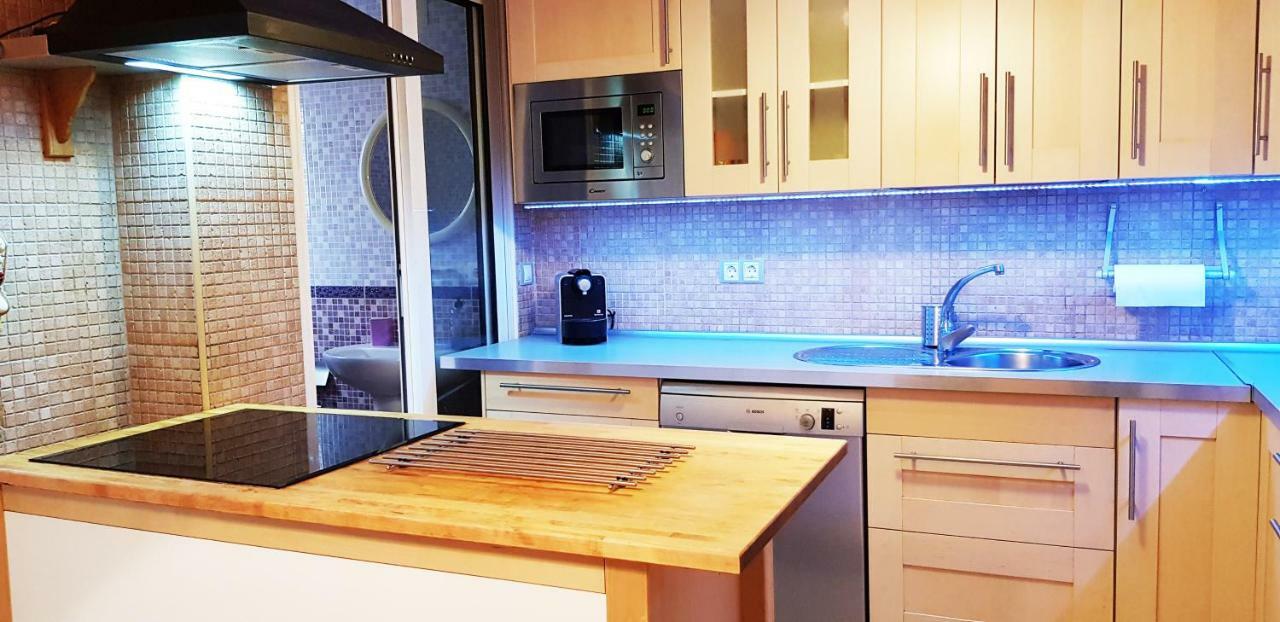شقة Apartamento Duplex Frente Al Mar Paseo Maritimo توريمولينوس المظهر الخارجي الصورة