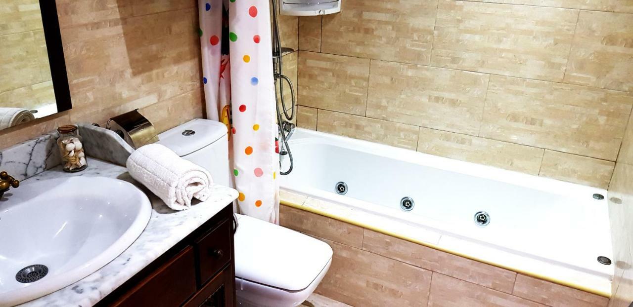 شقة Apartamento Duplex Frente Al Mar Paseo Maritimo توريمولينوس المظهر الخارجي الصورة