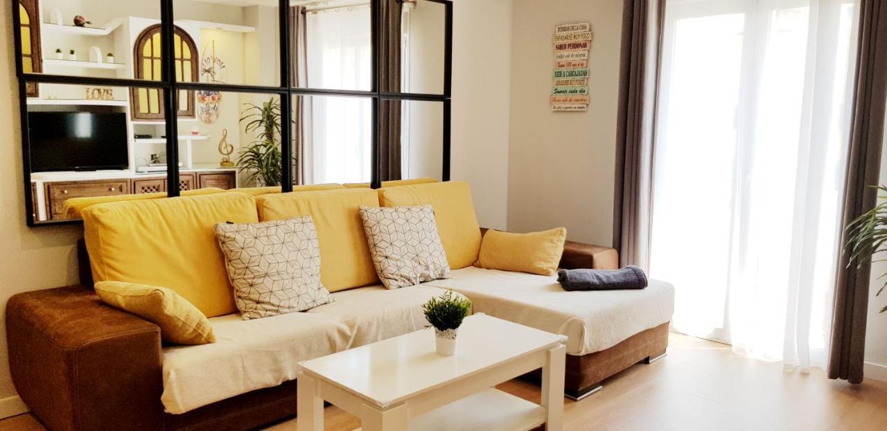 شقة Apartamento Duplex Frente Al Mar Paseo Maritimo توريمولينوس المظهر الخارجي الصورة